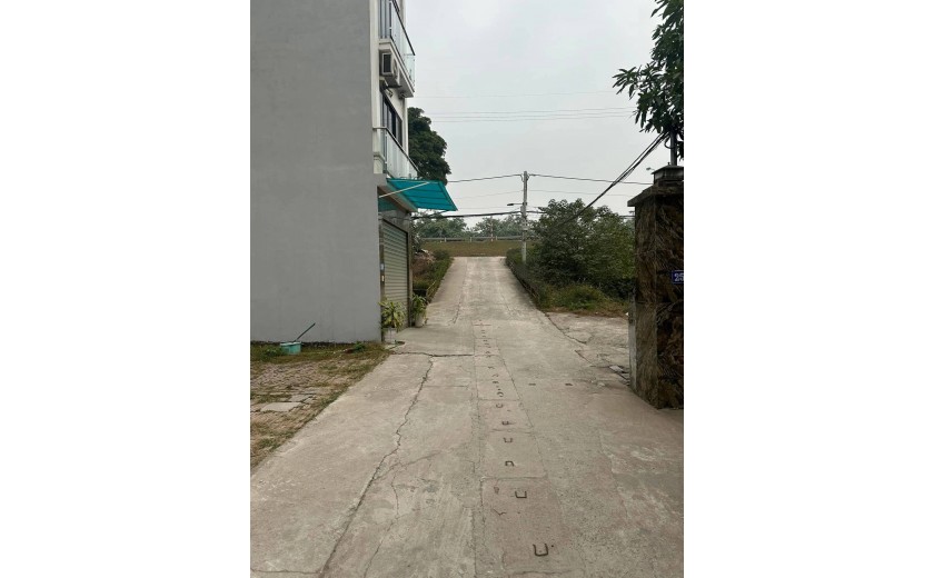 CỰC ĐẸP - Ô TÔ - 2 THOÁNG TRƯỚC SAU - VIEW HỒ - TẦM TIỀN BAY NHANH